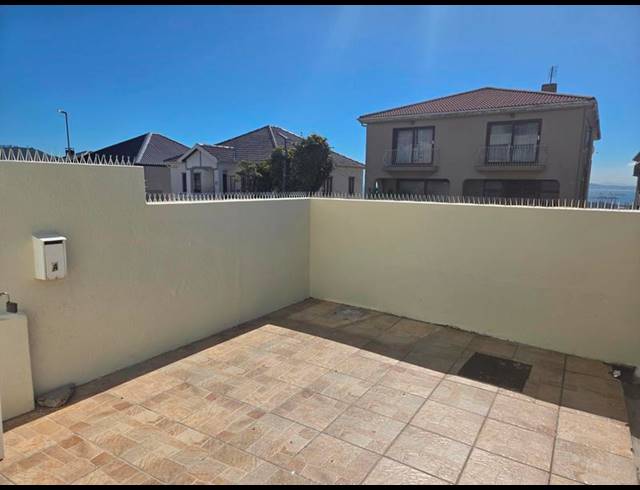 1 BEDROOM PROPERTY TO RENT IN WALMER ESTATE
